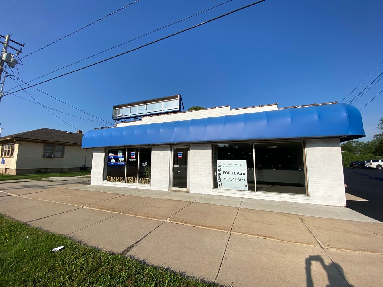 750 N Henderson St, Galesburg, IL 61401
